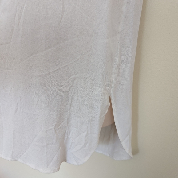Repeat sleeveless airy breezy blouse ivory Large - Picture 3 of 11